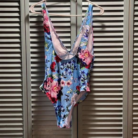 Matching One piece with Cover up - Picture 3 of 3